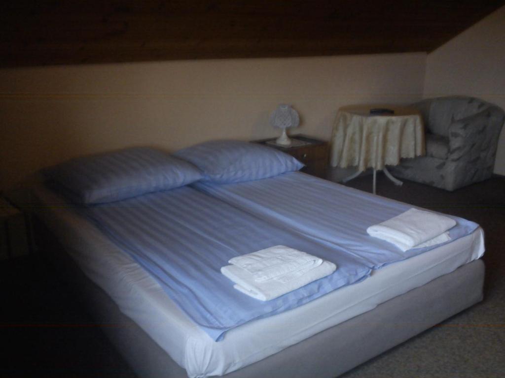 Hotel Zur Kueferschenke Nierstein Kamer foto